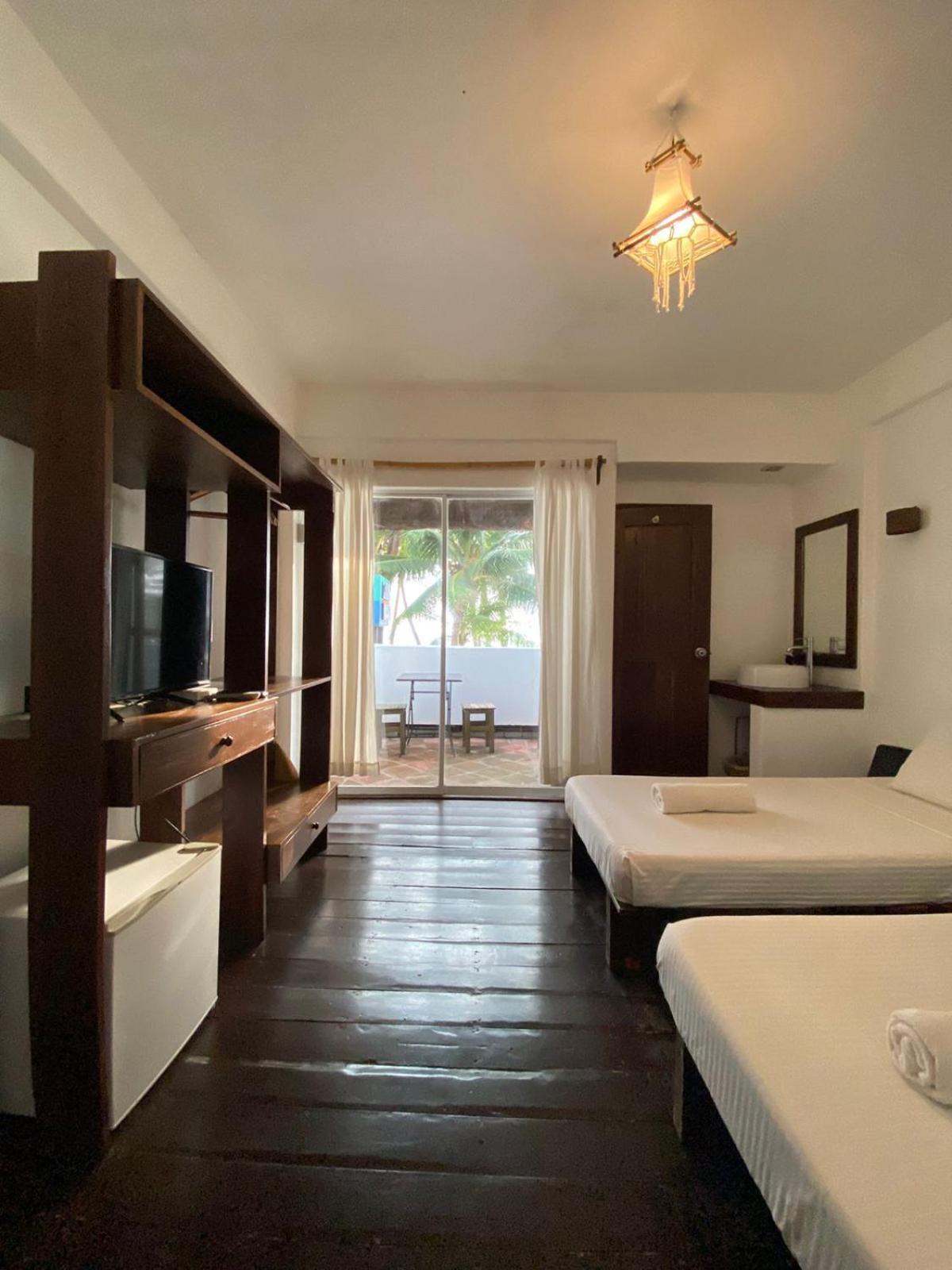 Boracay Coco Huts Hotel Balabag  ภายนอก รูปภาพ