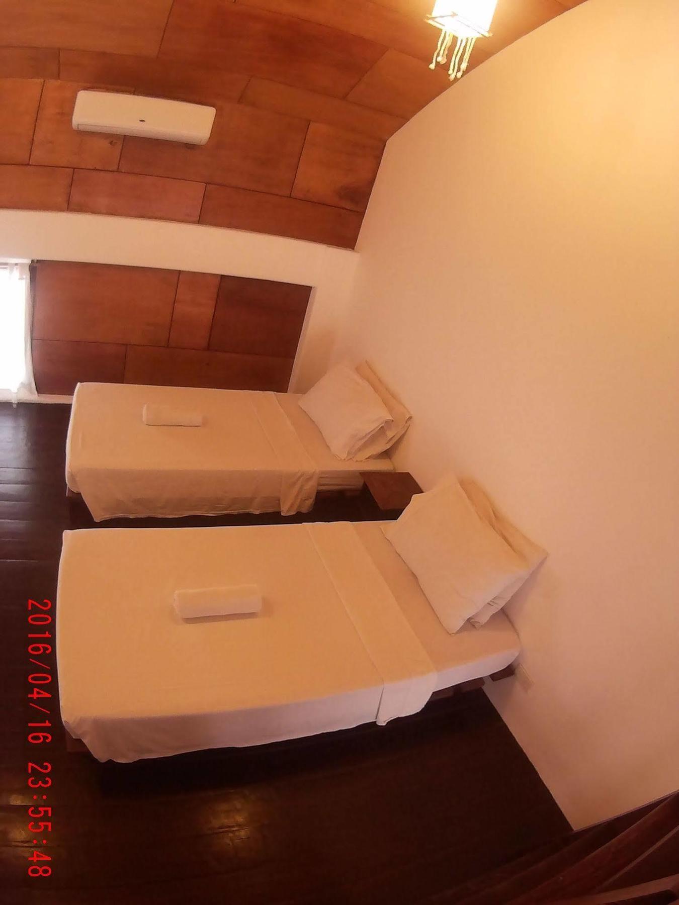 Boracay Coco Huts Hotel Balabag  ภายนอก รูปภาพ