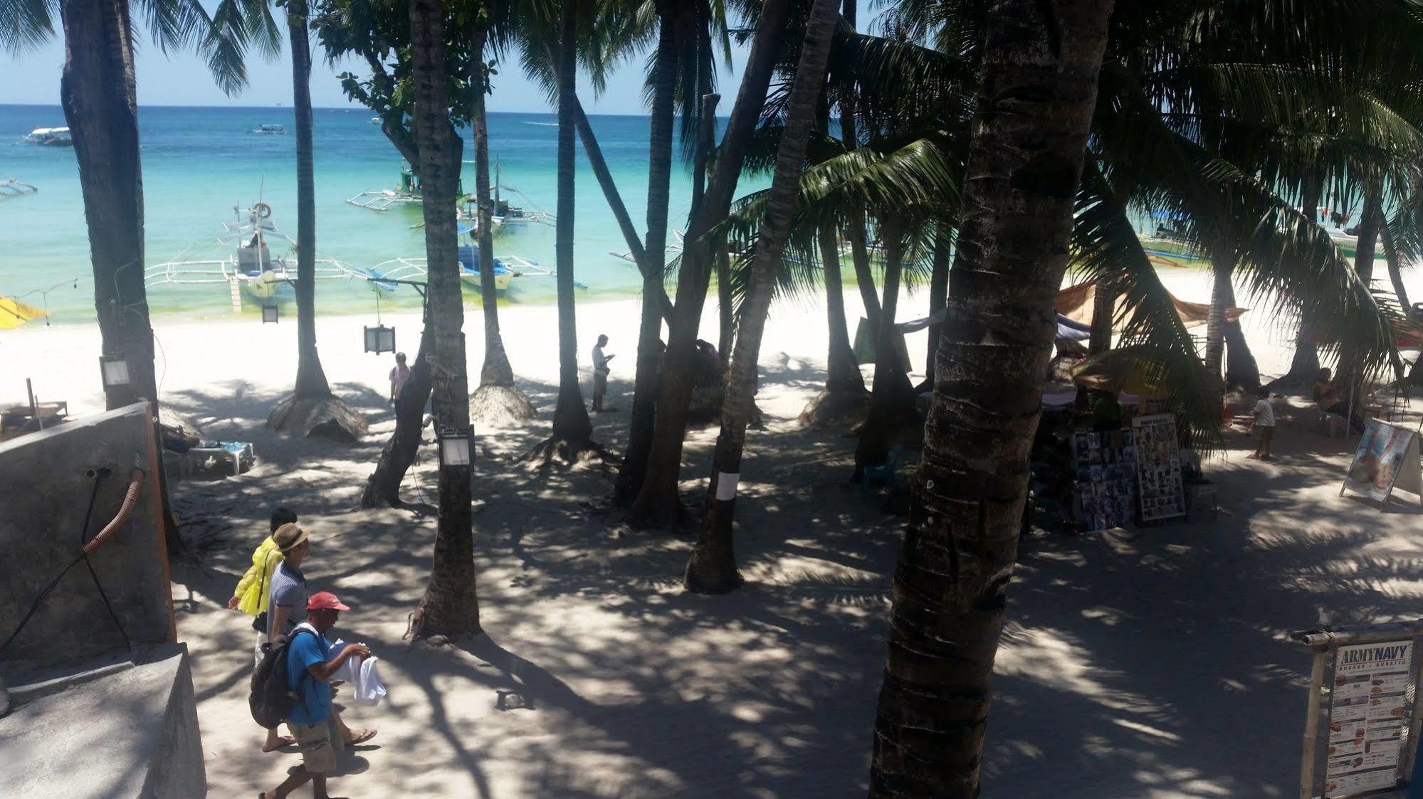Boracay Coco Huts Hotel Balabag  ภายนอก รูปภาพ