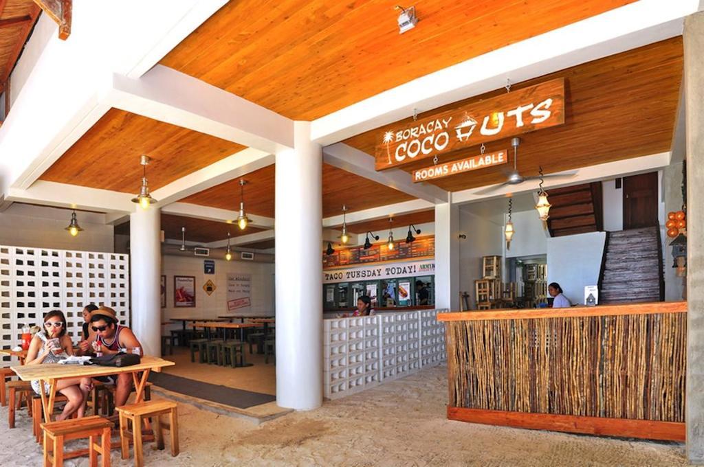 Boracay Coco Huts Hotel Balabag  ภายนอก รูปภาพ